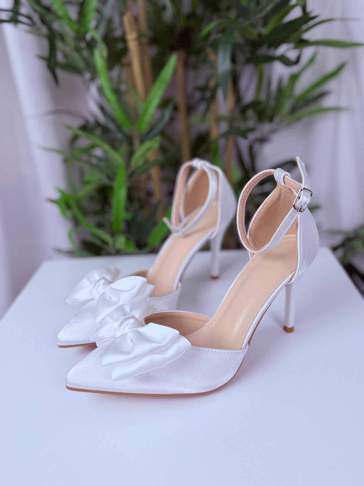 Escarpin blanc à noeud