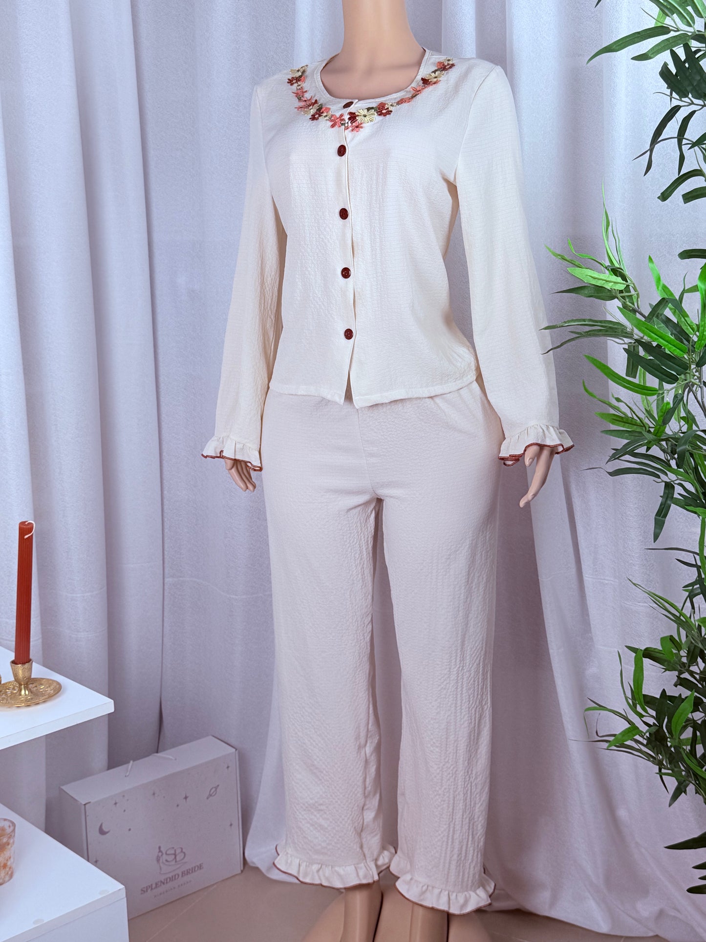 Pyjama à fleur rouge